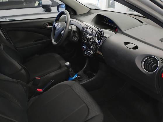 TOYOTA ETIOS 1.5 XS SEDAN 16V FLEX 4P MANUAL